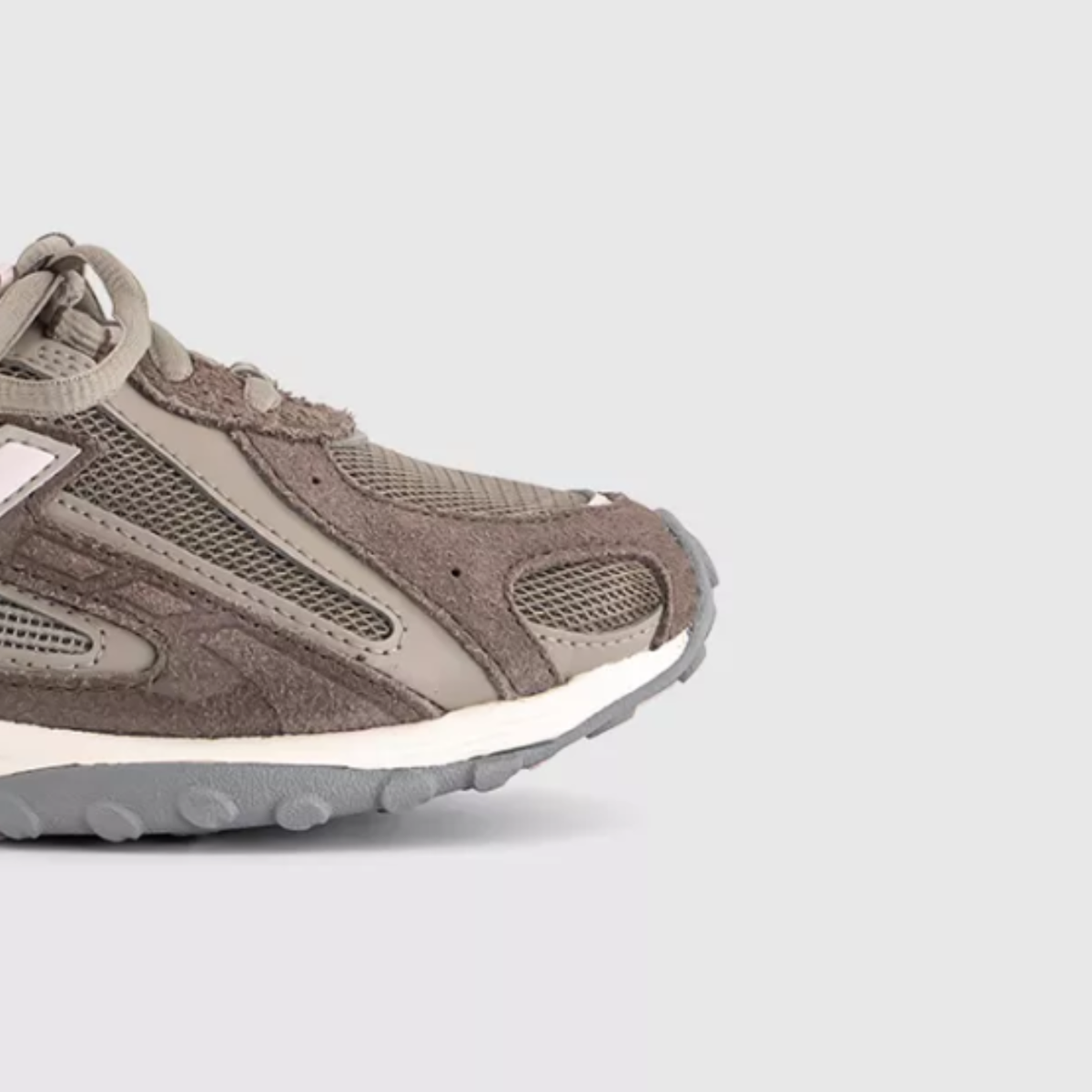 204L Trainers "Cortado Stone Pink"